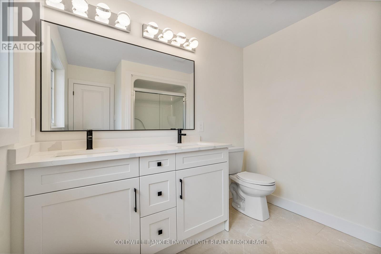 215 GREENE STREET - Image 21