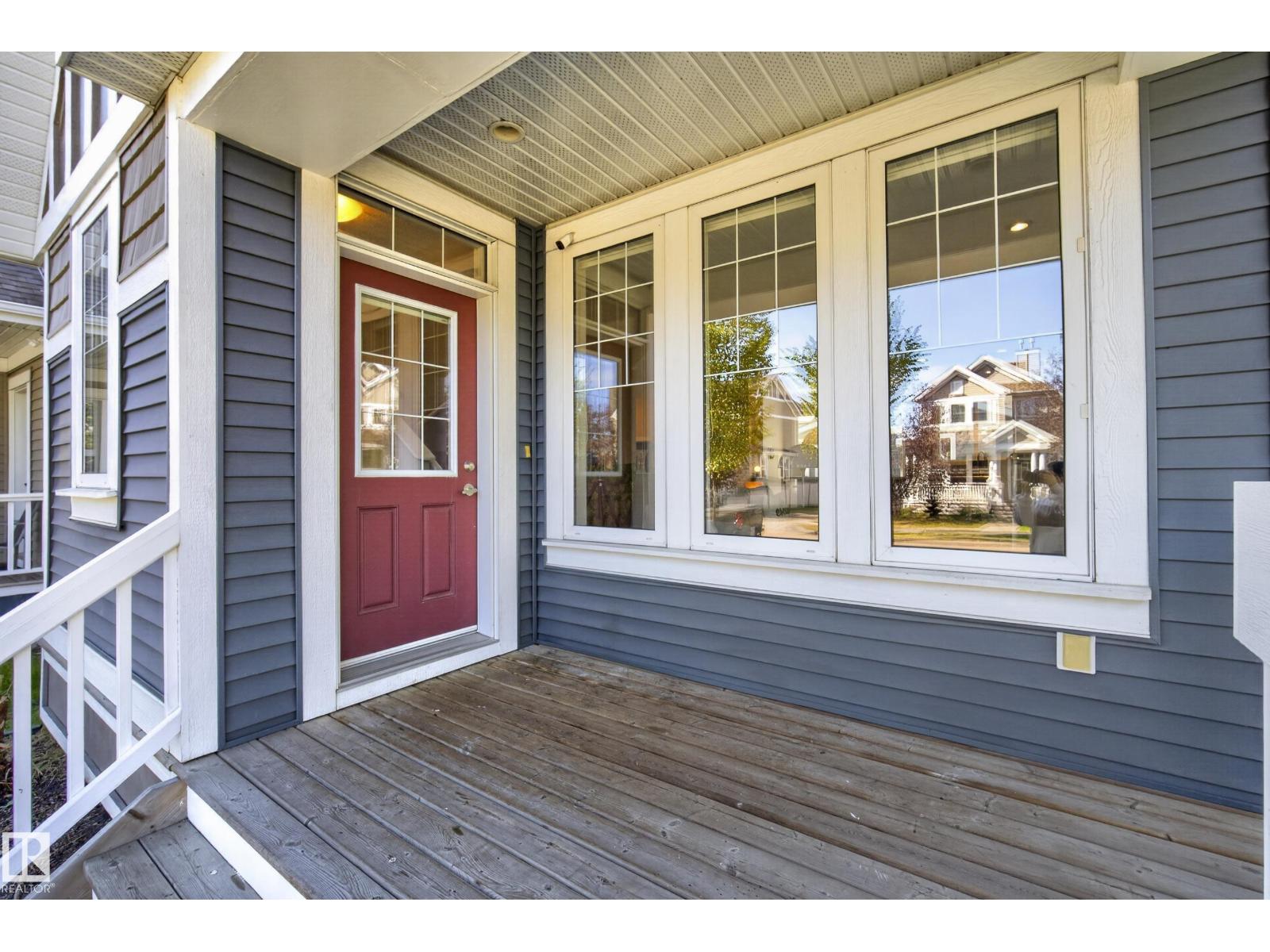 1104 74 ST SW - 44