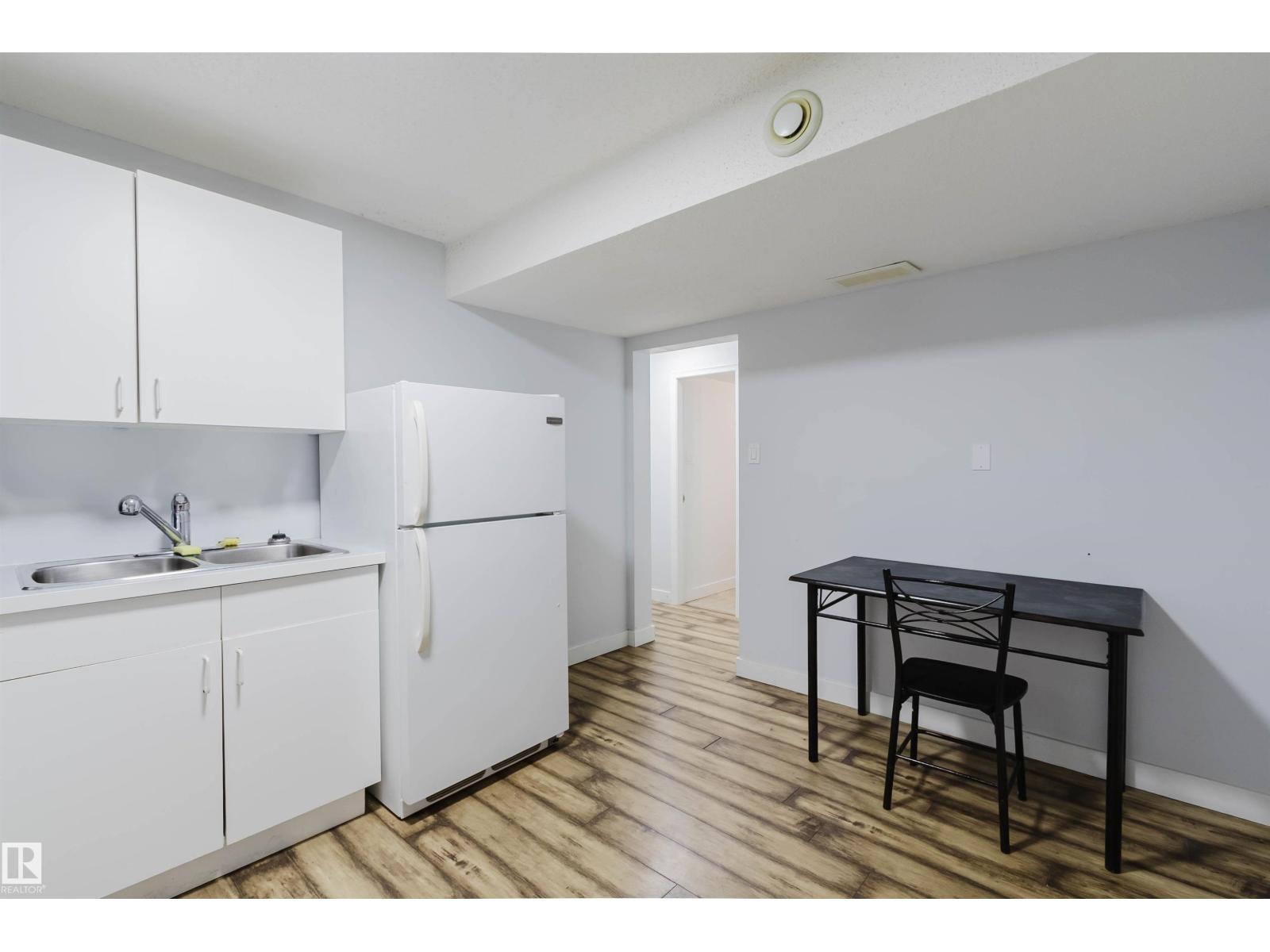 10840 74 AV NW - Image 22