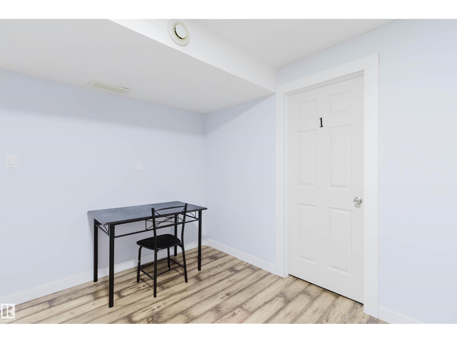 10840 74 AV NW - Image 23