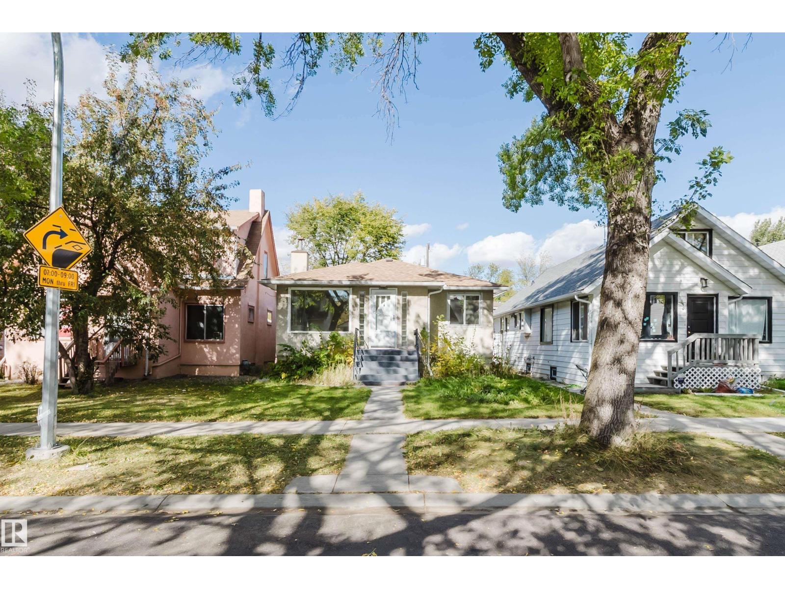 10840 74 AV NW - 29