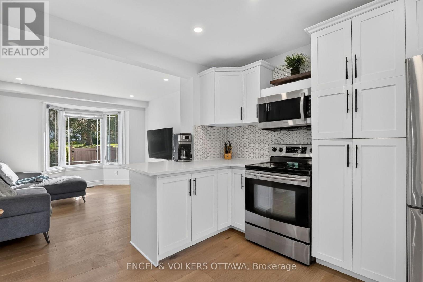 1330 KILBORN AVENUE - Image 13