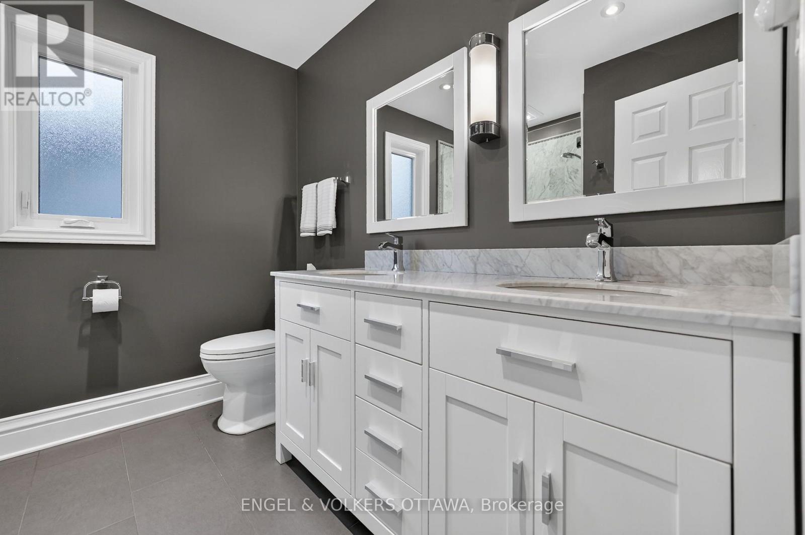 13 LYNHURST AVENUE - Image 28