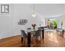 Family room - 17 Quinterra Court, Ottawa, ON K1V1K8 Photo 6