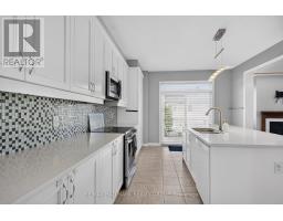 18 Sweetbay Circle, Ottawa, ON K2S0W8 Photo 15