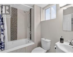 18 Sweetbay Circle, Ottawa, ON K2S0W8 Photo 22