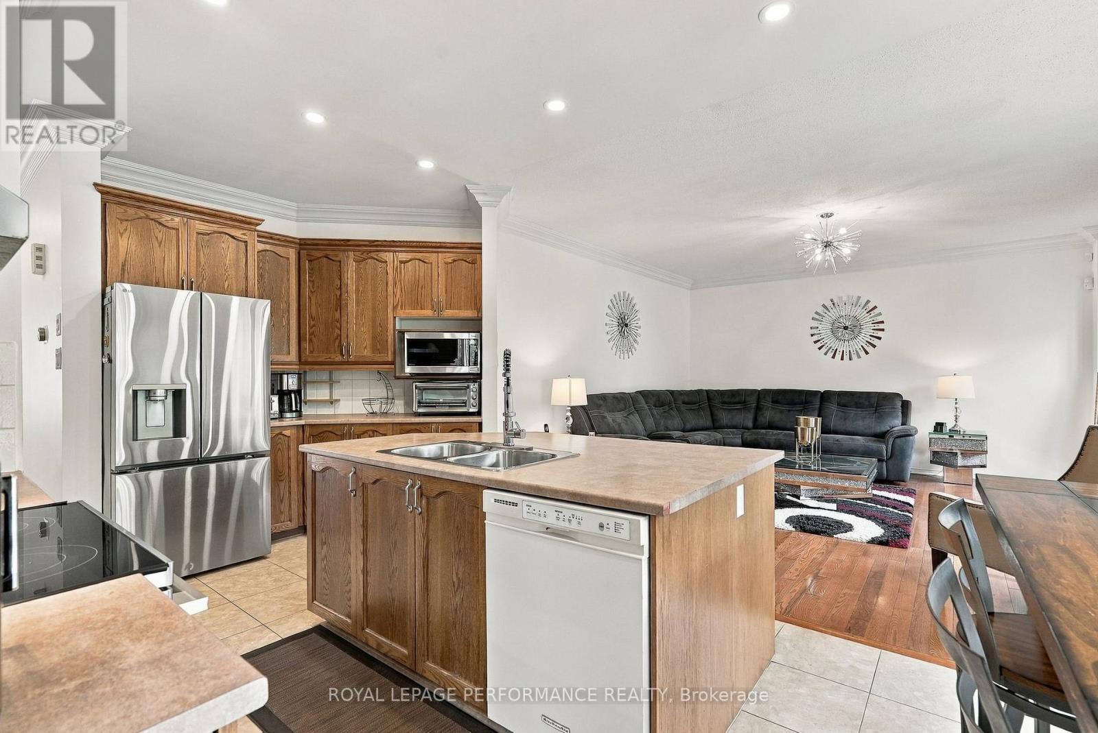 2151 Melanson Crescent