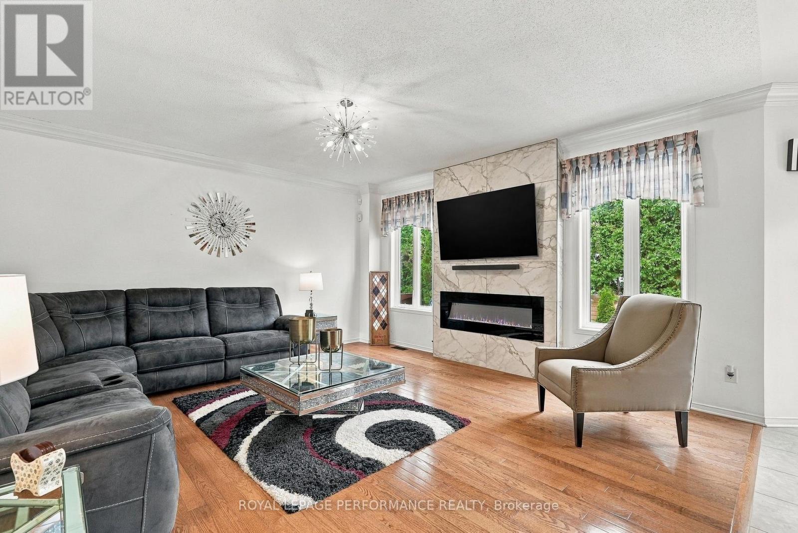 2151 Melanson Crescent