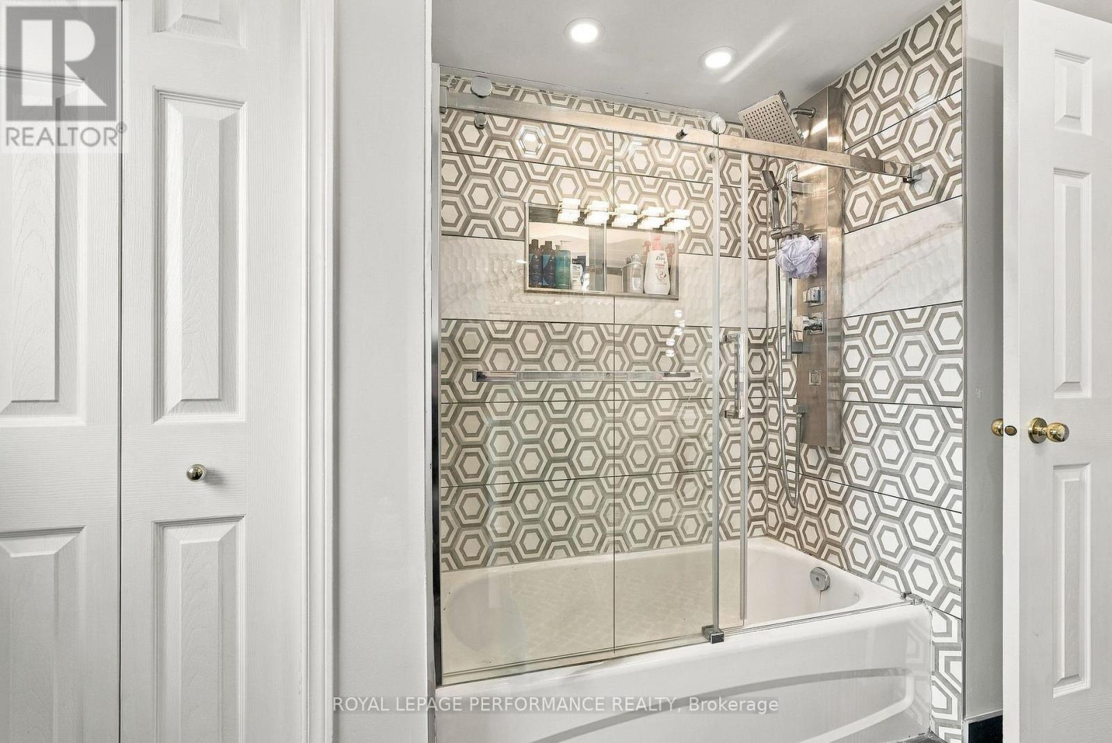2151 Melanson Crescent
