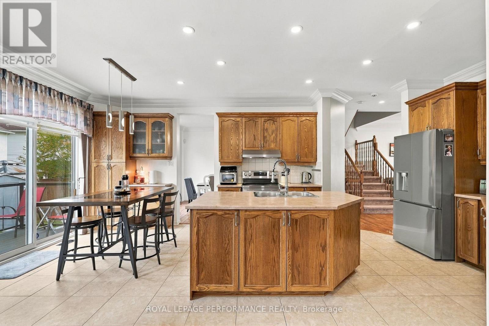 2151 Melanson Crescent