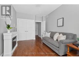 111 Bartlett Private, Ottawa, ON K1V2A9 Photo 10