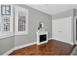 111 Bartlett Private, Ottawa, ON K1V2A9 Photo 11