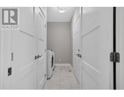 111 Bartlett Private, Ottawa, ON K1V2A9 Photo 12