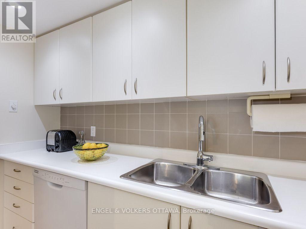 #212 35 MURRAY STREET - Image 10