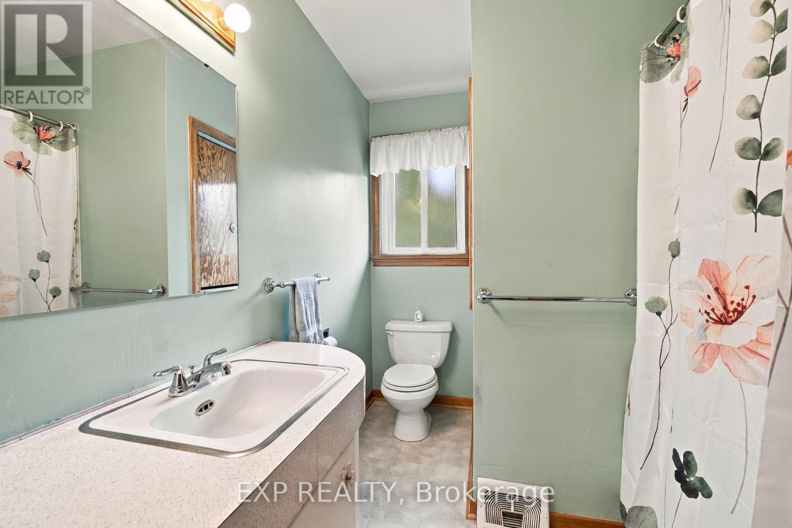 2 GLENGROVE CIRCLE - Image 17