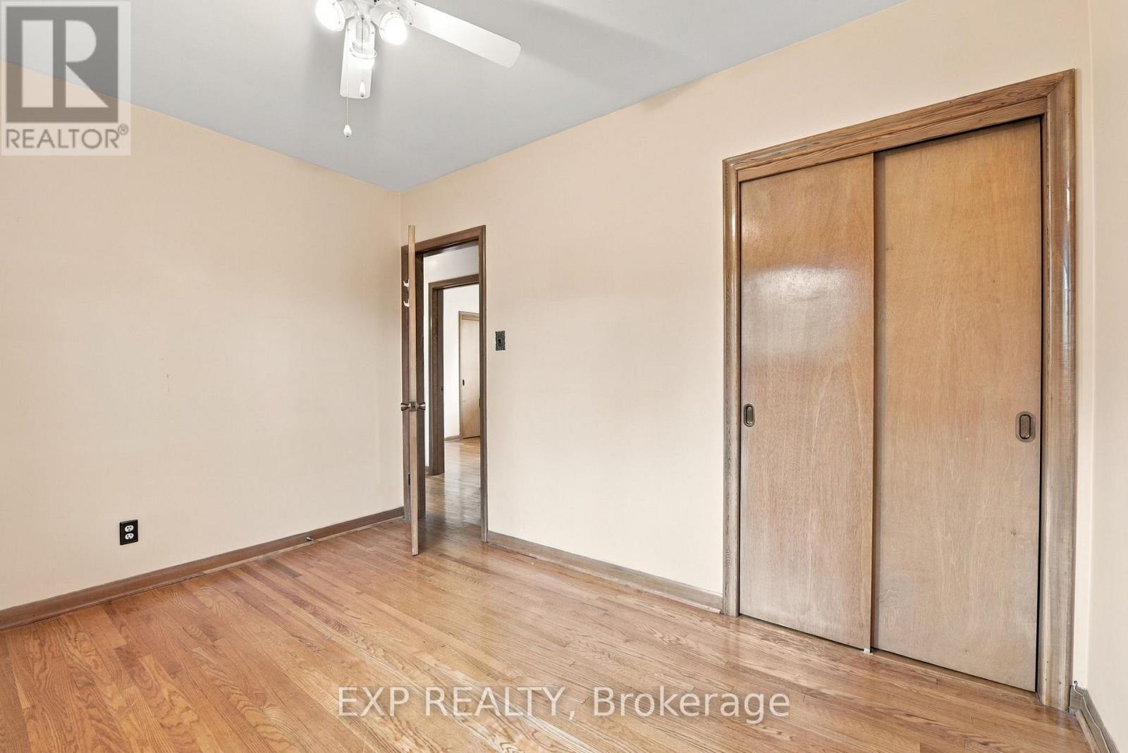 2 GLENGROVE CIRCLE - Image 23