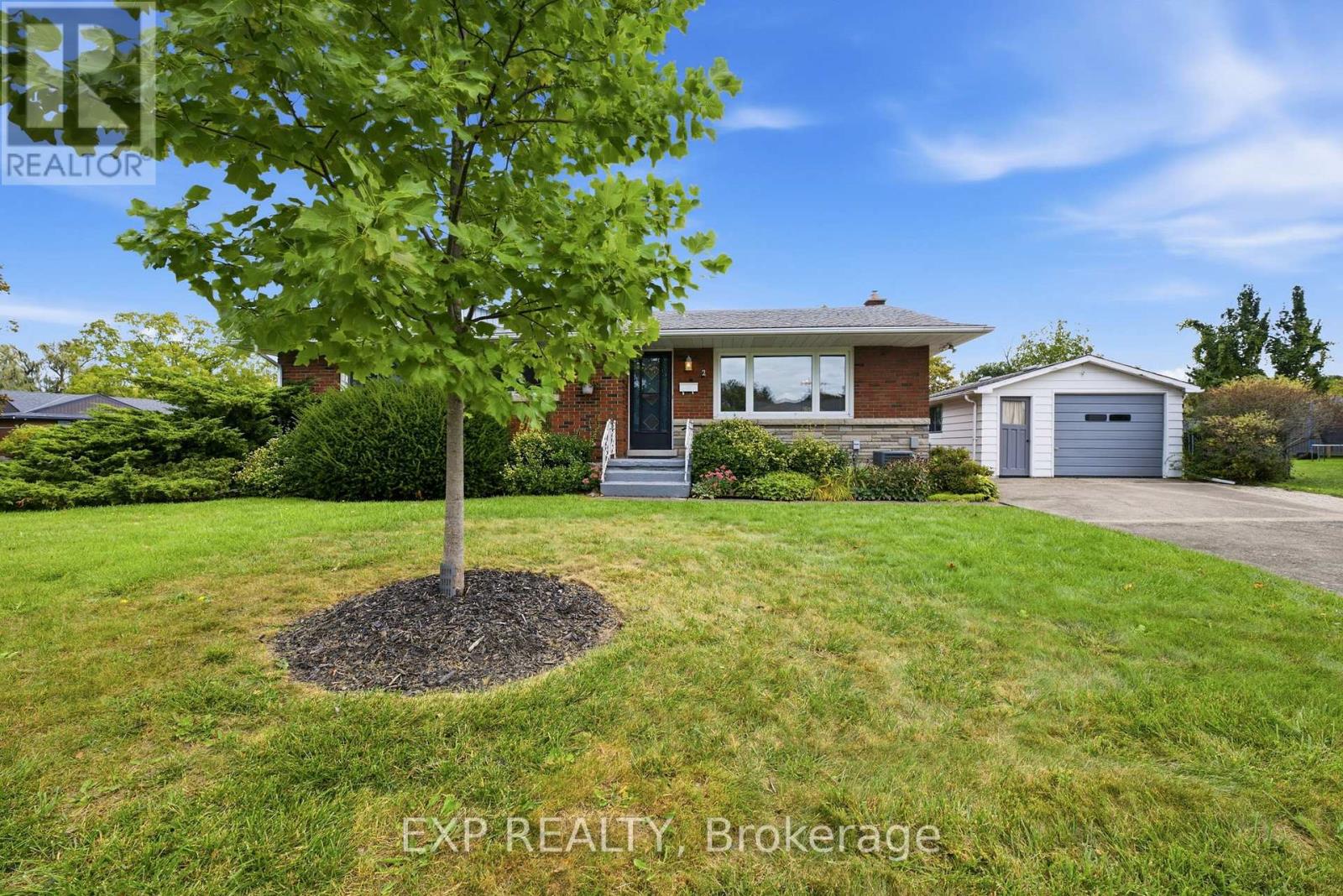 2 GLENGROVE CIRCLE - 34