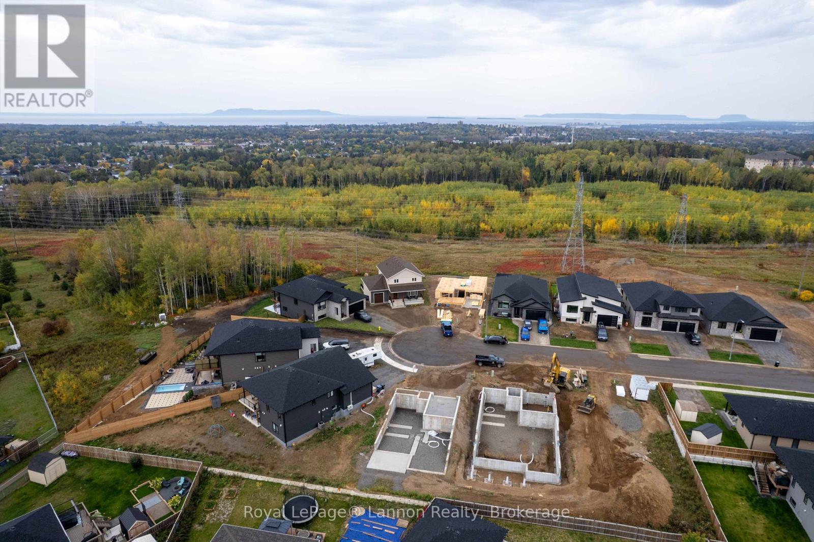 721 TOPAZ PLACE - Image 35