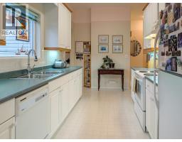 Photo 18 of 38, 169 BURDEN STREET · Prince George, BC