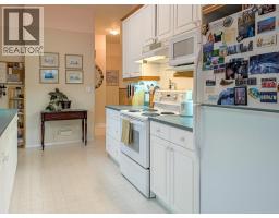 Photo 19 of 38, 169 BURDEN STREET · Prince George, BC