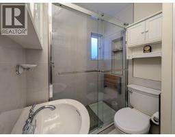 Photo 25 of 38, 169 BURDEN STREET · Prince George, BC