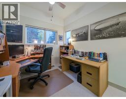 Photo 28 of 38, 169 BURDEN STREET · Prince George, BC