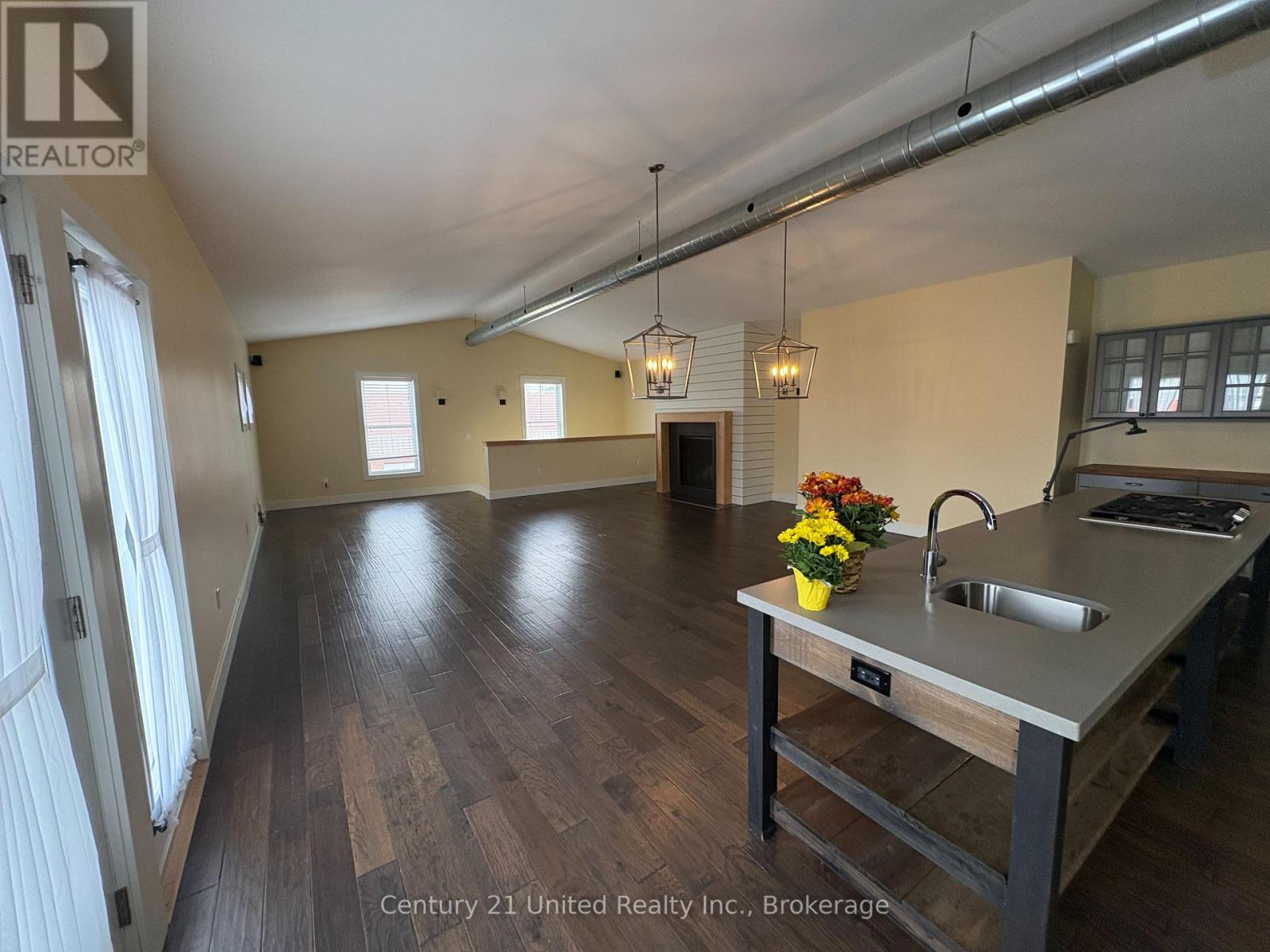 628 Ontario Street — photo 14