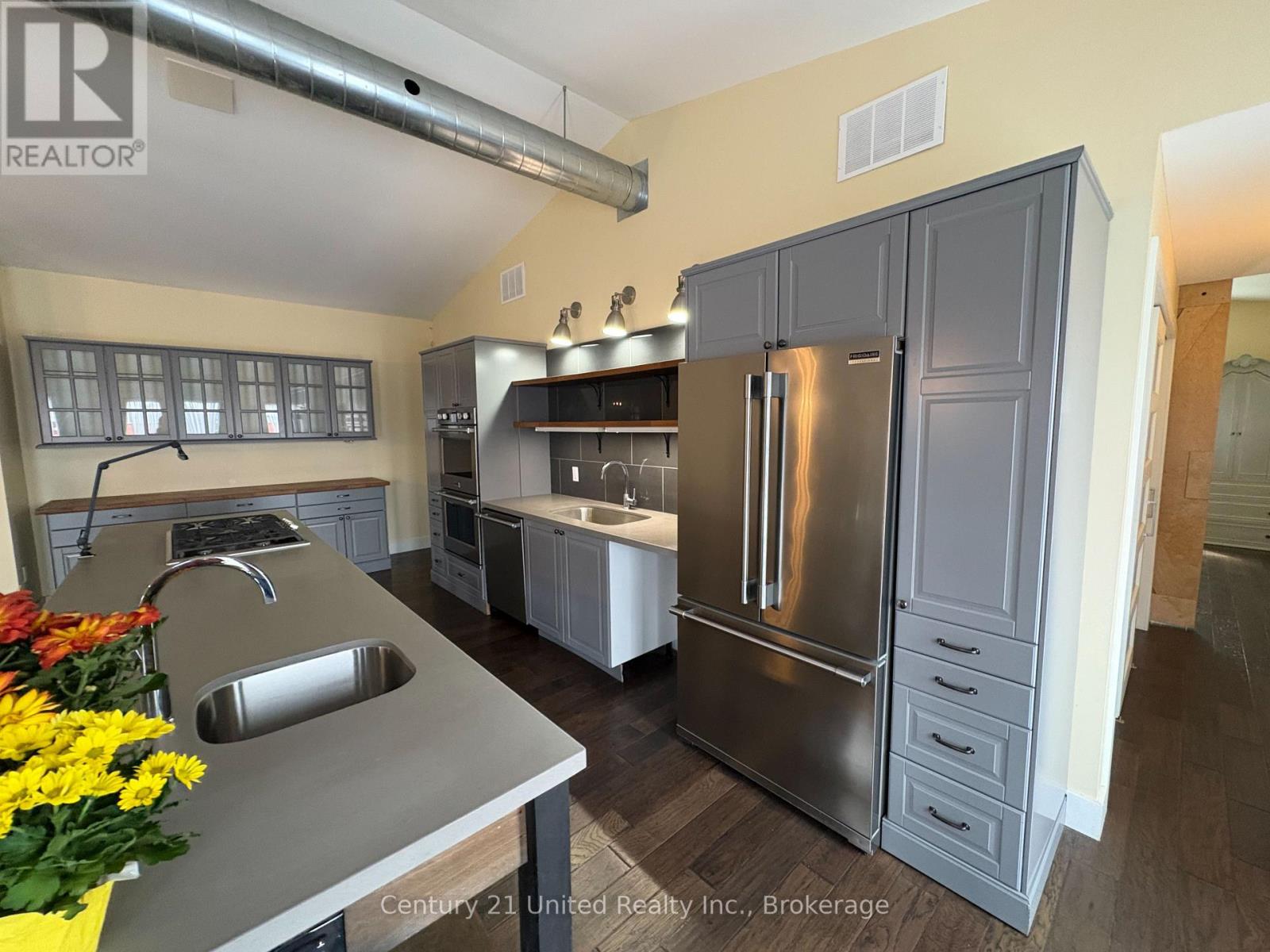 628 Ontario Street — photo 15