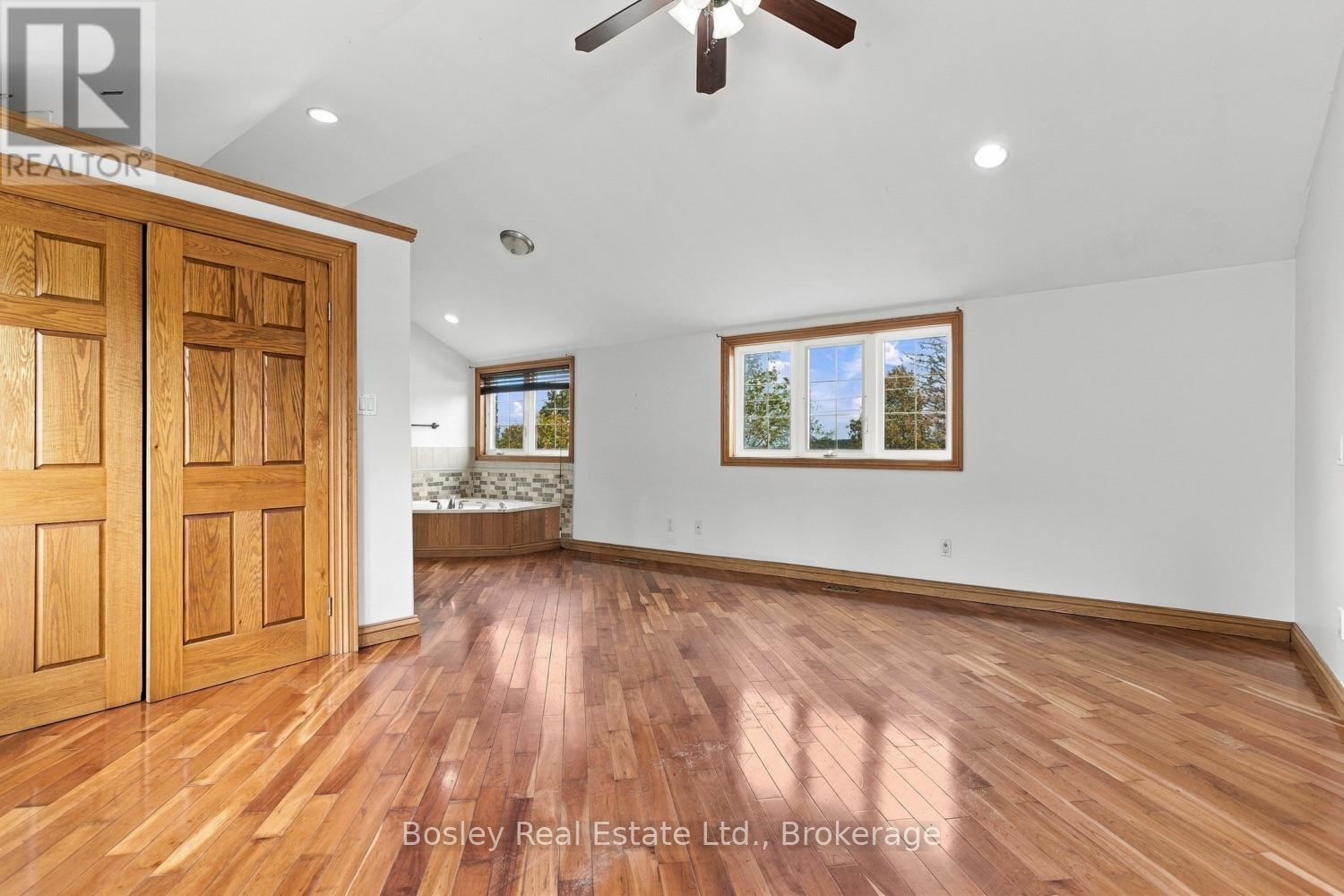 #52 6108 CURTIS POINT ROAD - Image 24