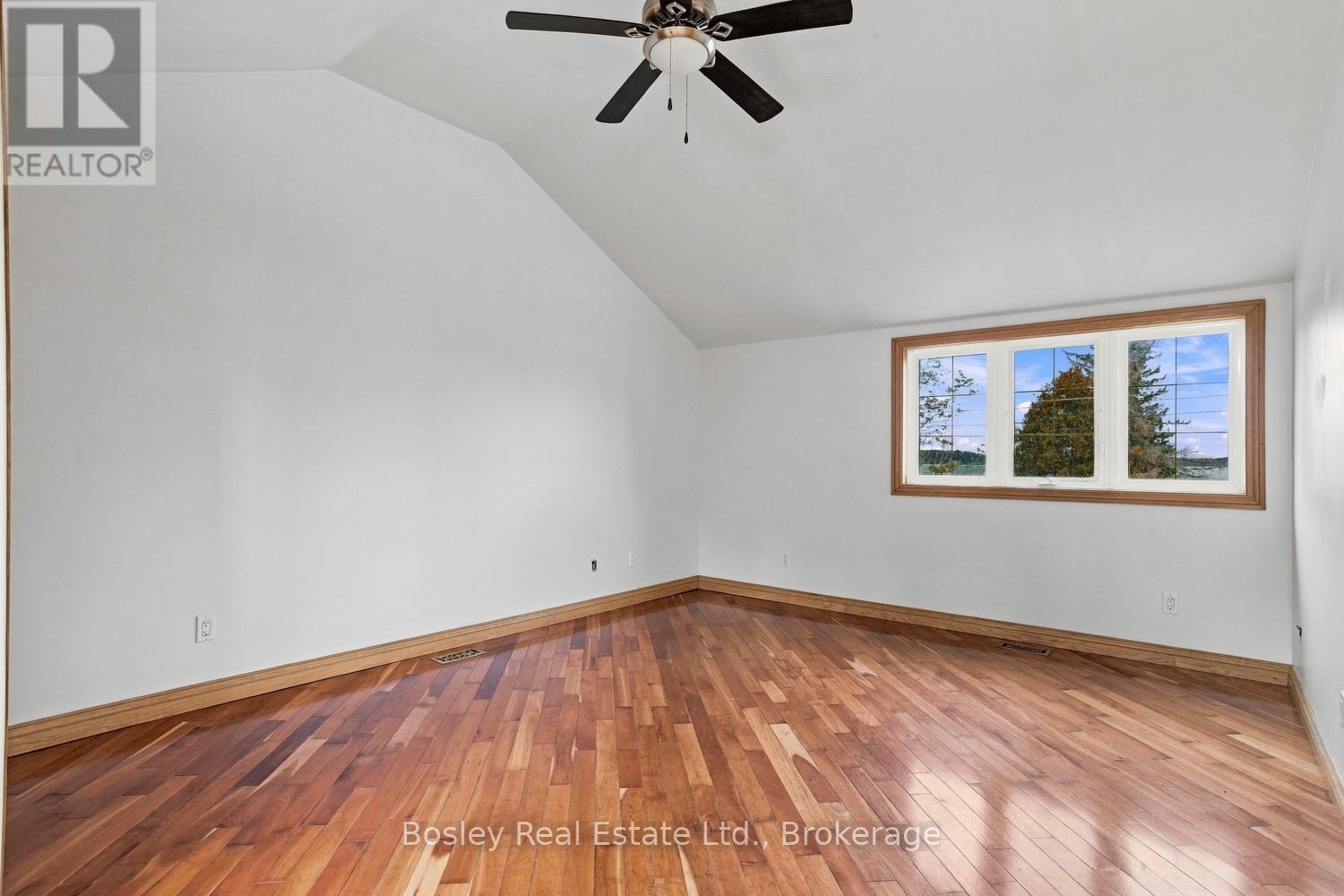 #52 6108 CURTIS POINT ROAD - 30