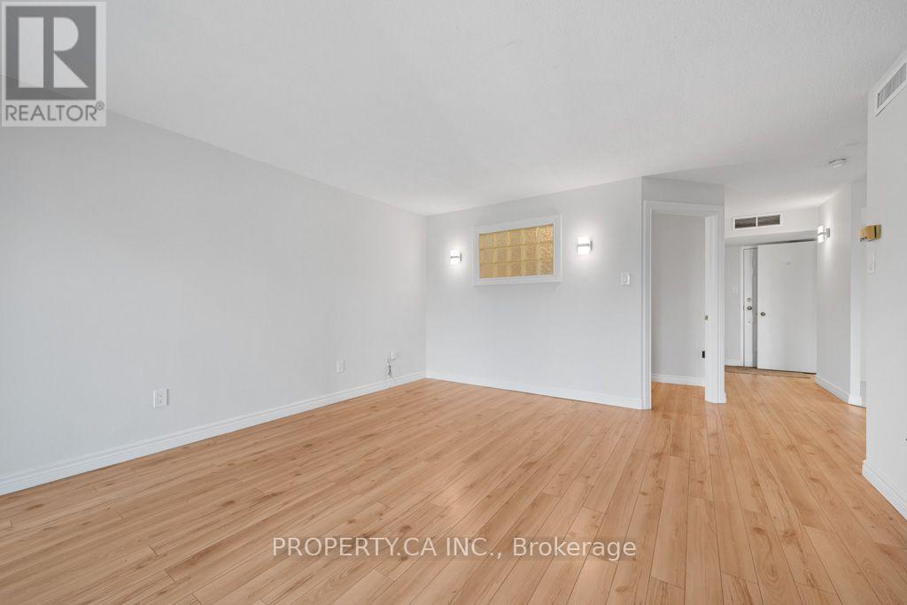 #608 65 SCADDING AVENUE - Image 12