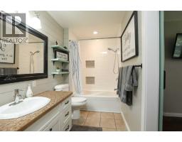 266 S 1 Street W, Magrath, AB T0K1J0 Photo 18
