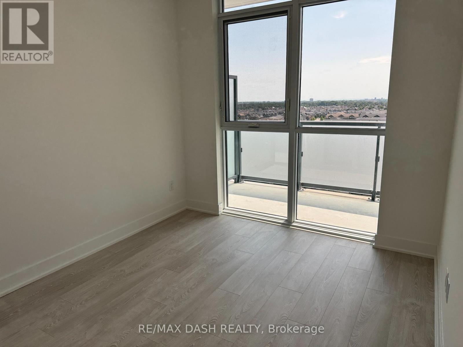 642- 2545 Simcoe Street North, Oshawa, ON photo 6