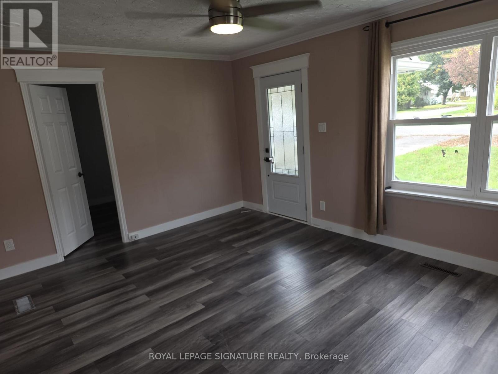 Main- 38 Glynn Road, Ajax, ON photo 10