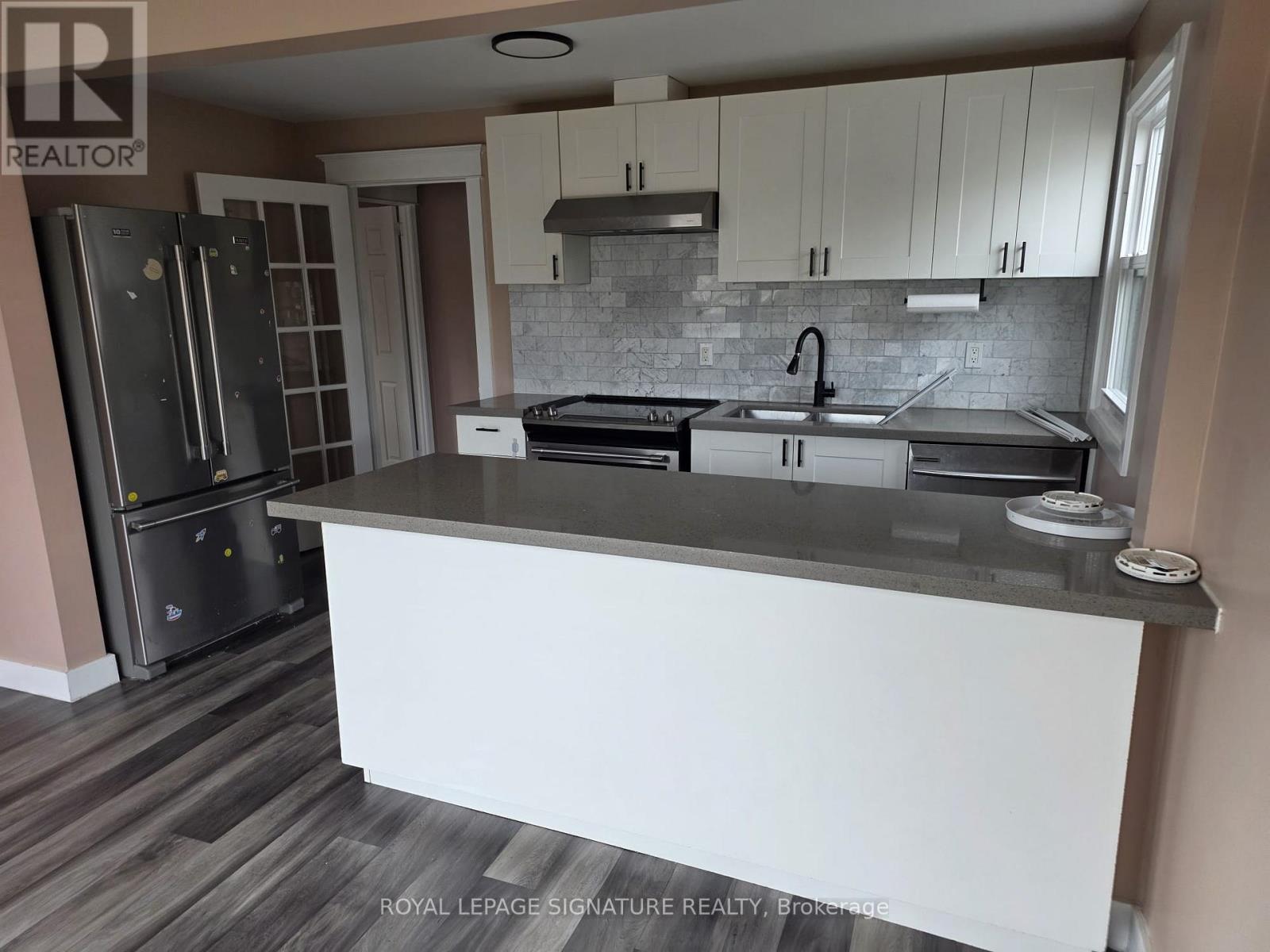 Main- 38 Glynn Road, Ajax, ON photo 3