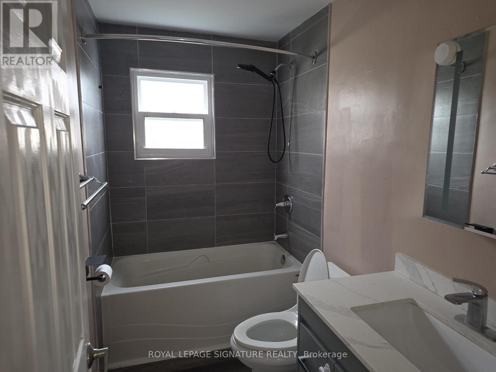 Main- 38 Glynn Road, Ajax, ON photo 8