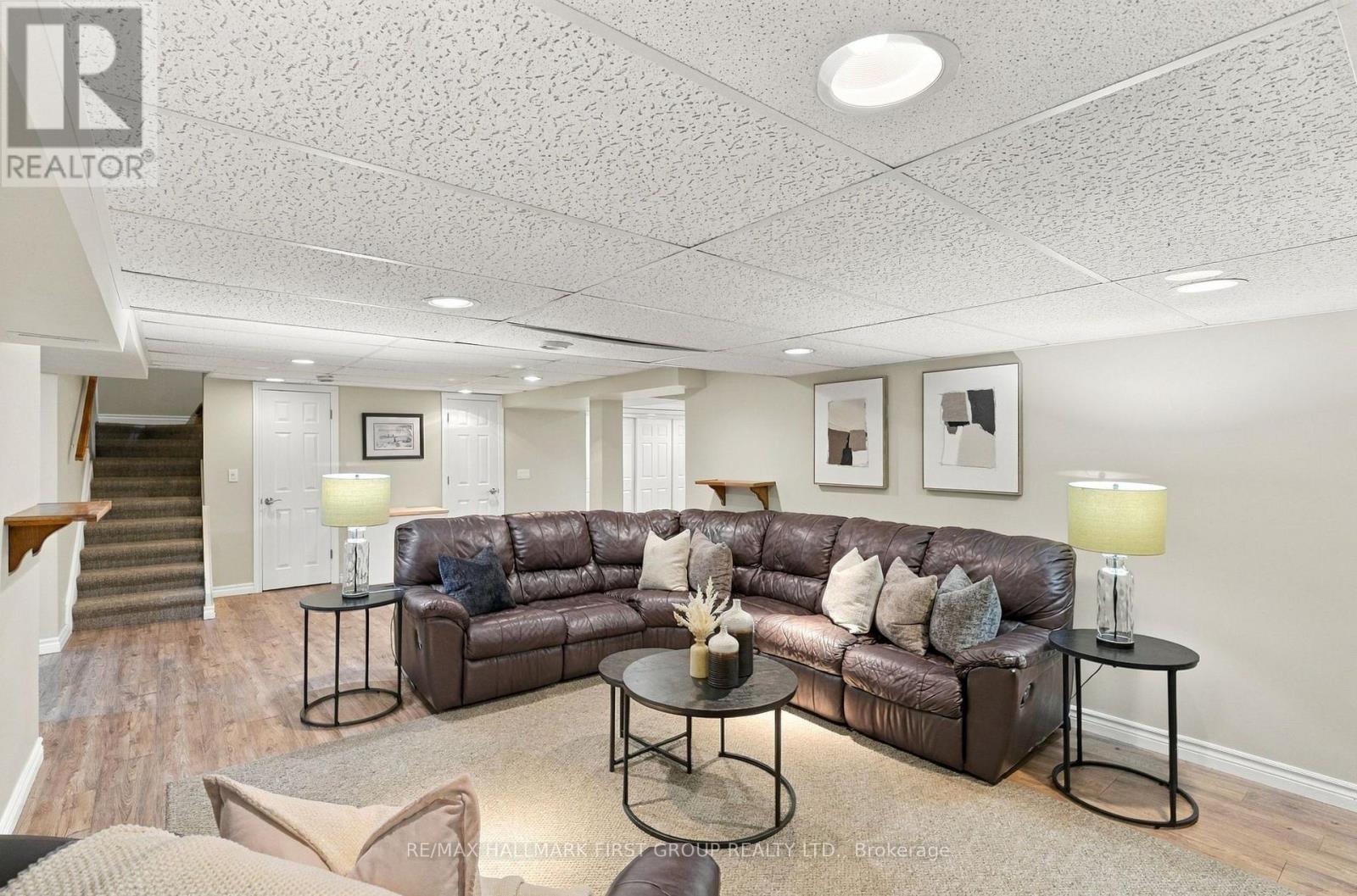 4 MCNAMARA COURT - 26
