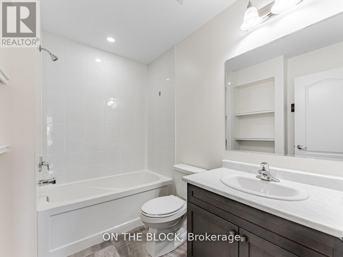 2425 Fall Harvest Crescent, Pickering, ON photo 32