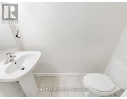 2425 Fall Harvest Crescent, Pickering, ON L1X0G1 Photo 18
