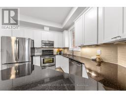 34 Fairhead Mews, Toronto, ON M4E3Y4 Photo 12