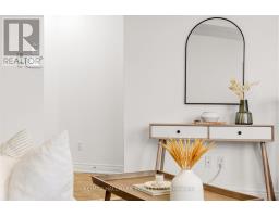 34 Fairhead Mews, Toronto, ON M4E3Y4 Photo 9