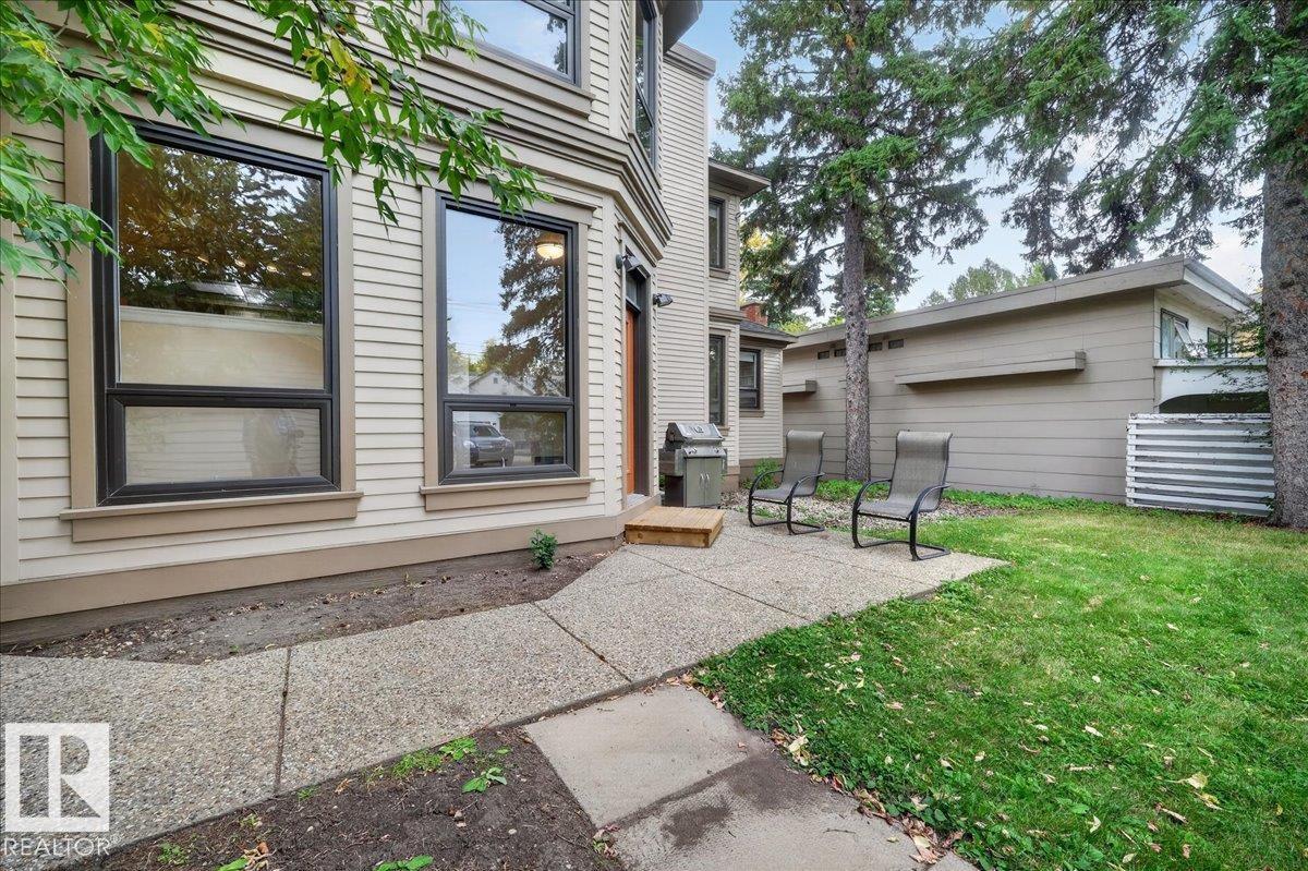 30 ST GEORGE'S CR NW - 59