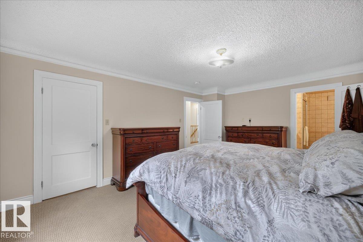 30 ST GEORGE'S CR NW - 41