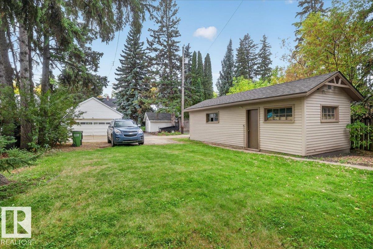 30 ST GEORGE'S CR NW - 61