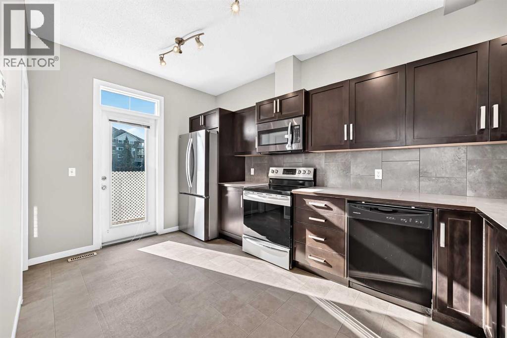 108 New Brighton Point SE, Calgary, Alberta, T2Z1B8 — thumbnail 7