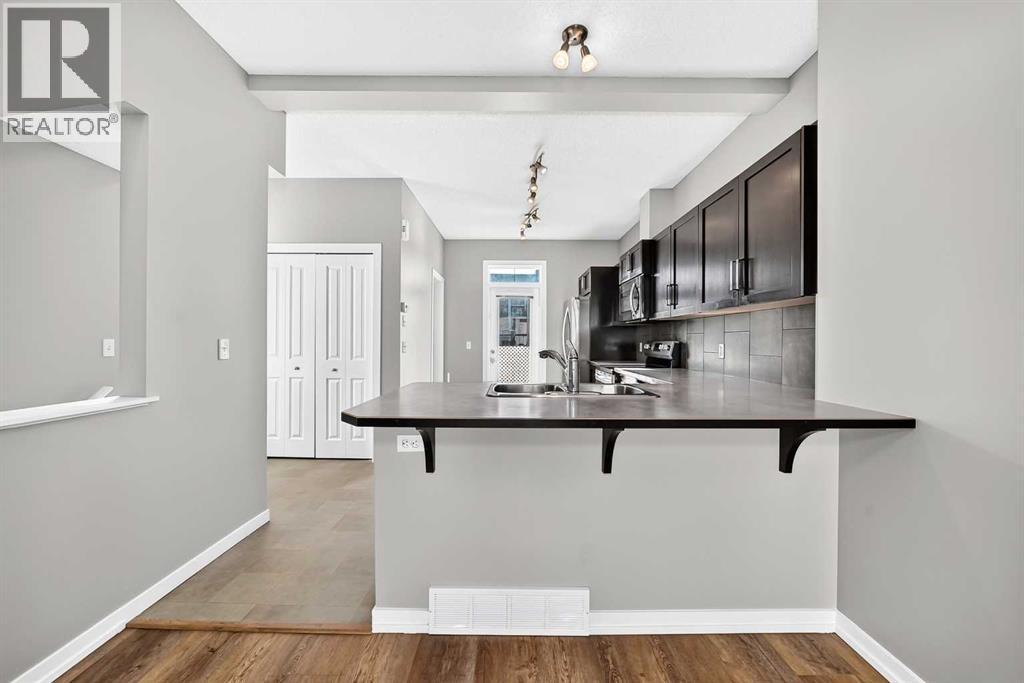 108 New Brighton Point SE, Calgary, Alberta, T2Z1B8 — thumbnail 5