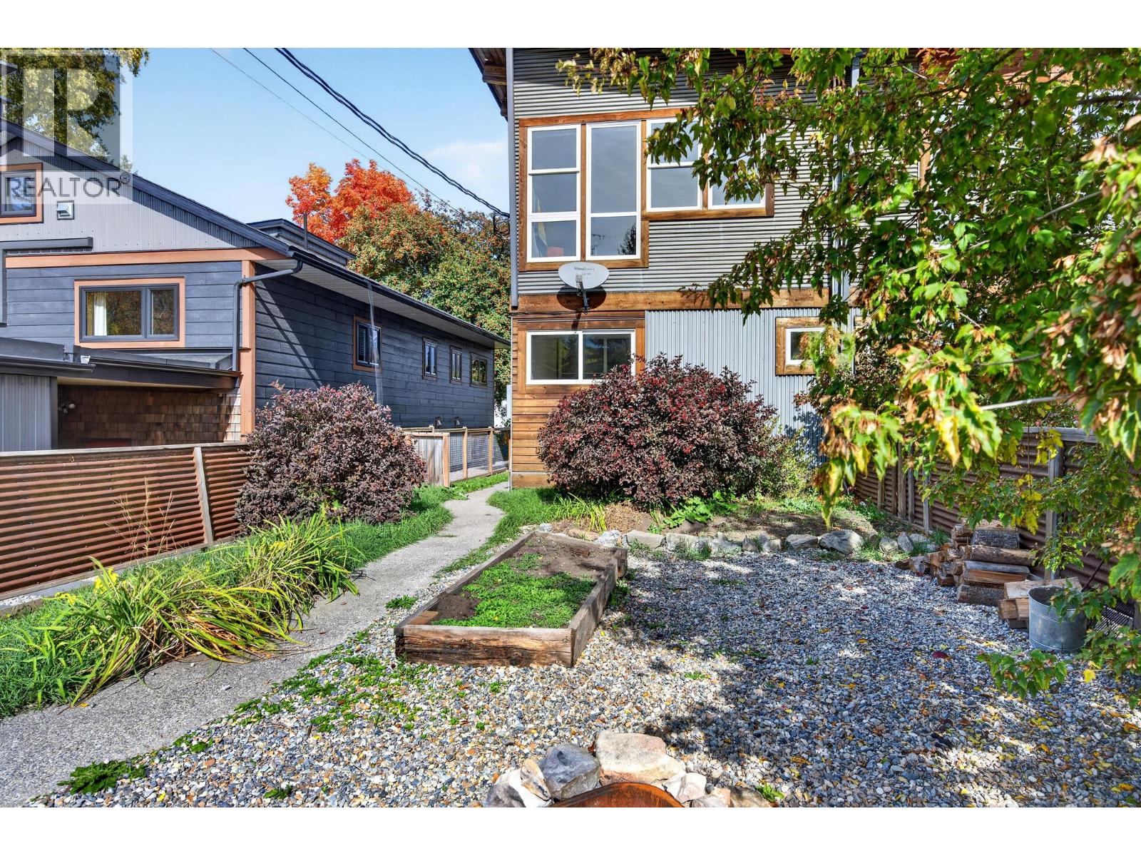 504 A 10th Street S - 3