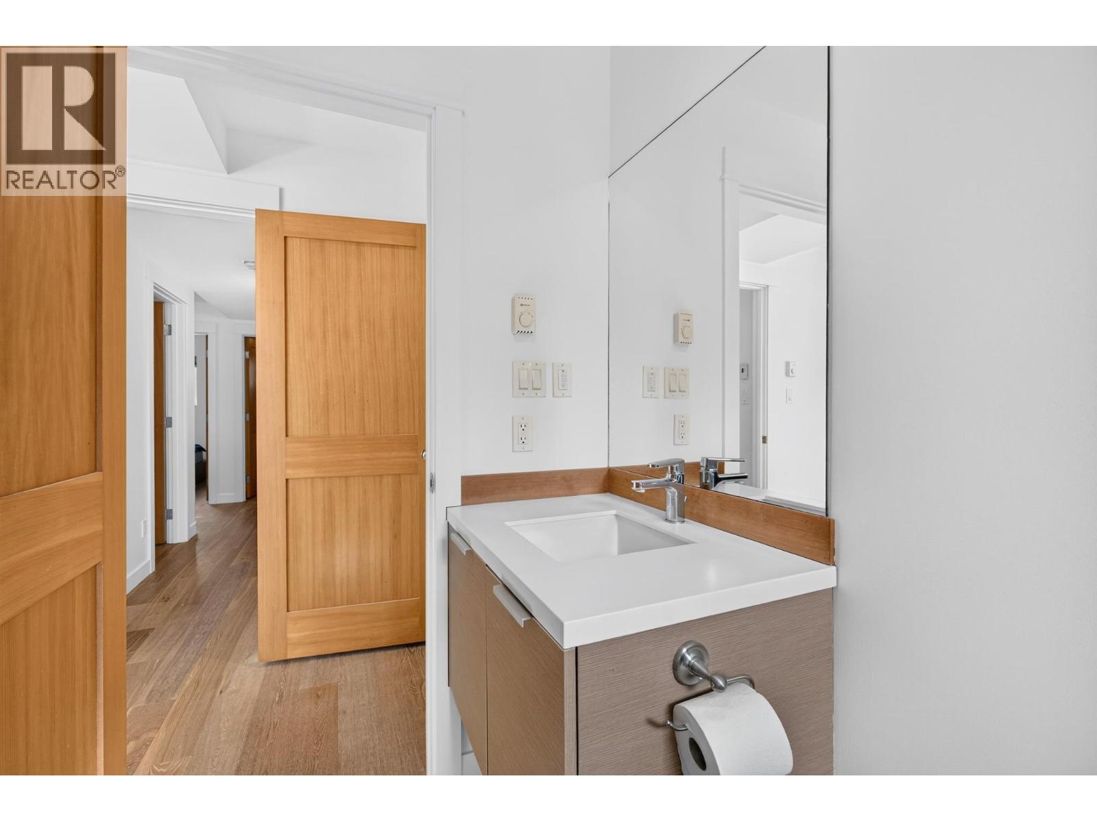504 A 10th Street S - 31