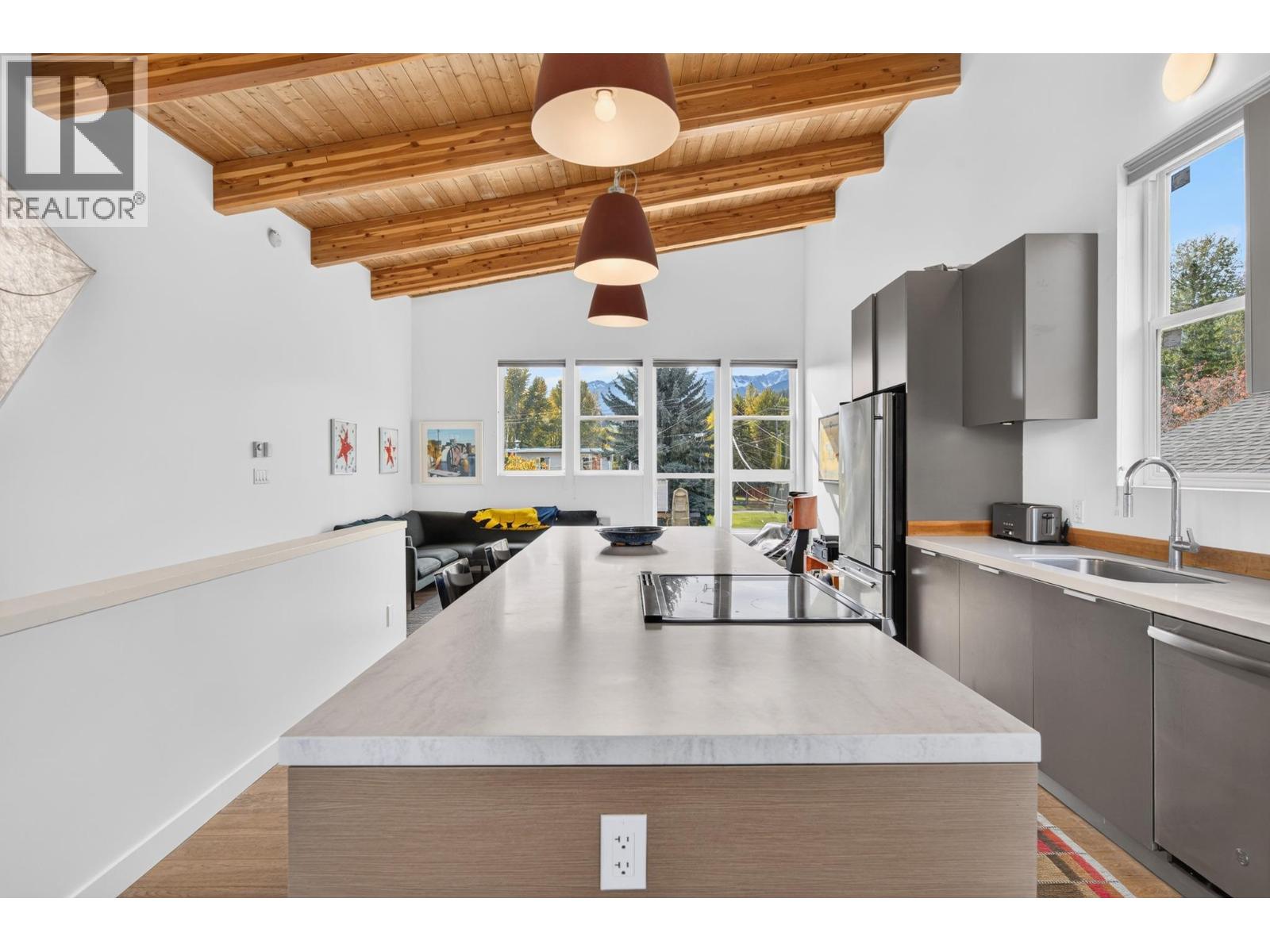 504 A 10th Street S - 9
