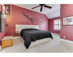 Living room - 276 Crawford Street, Barrie, ON L4N3W8 Photo 12